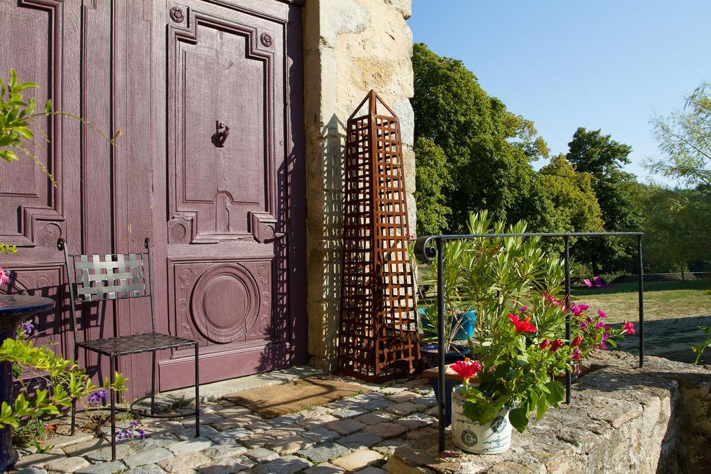 Chateau Du Besset Saint-Romain-de-Lerps Exterior photo
